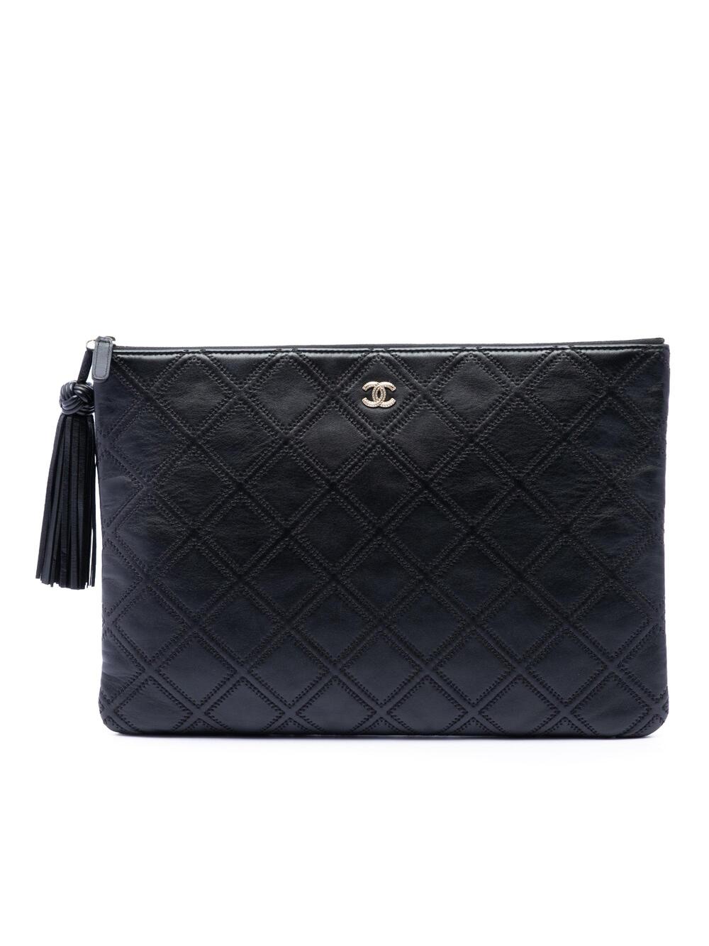 Chanel Diamond Double Stitch O Case #327141C12B